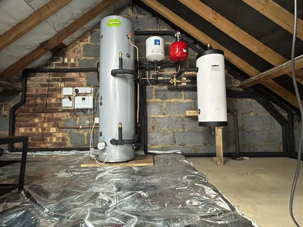 Expert Heating Engineer in Rickmansworth - Vaillant AroTherm Plus 5kW & 250L High Gain Joule Cylinder