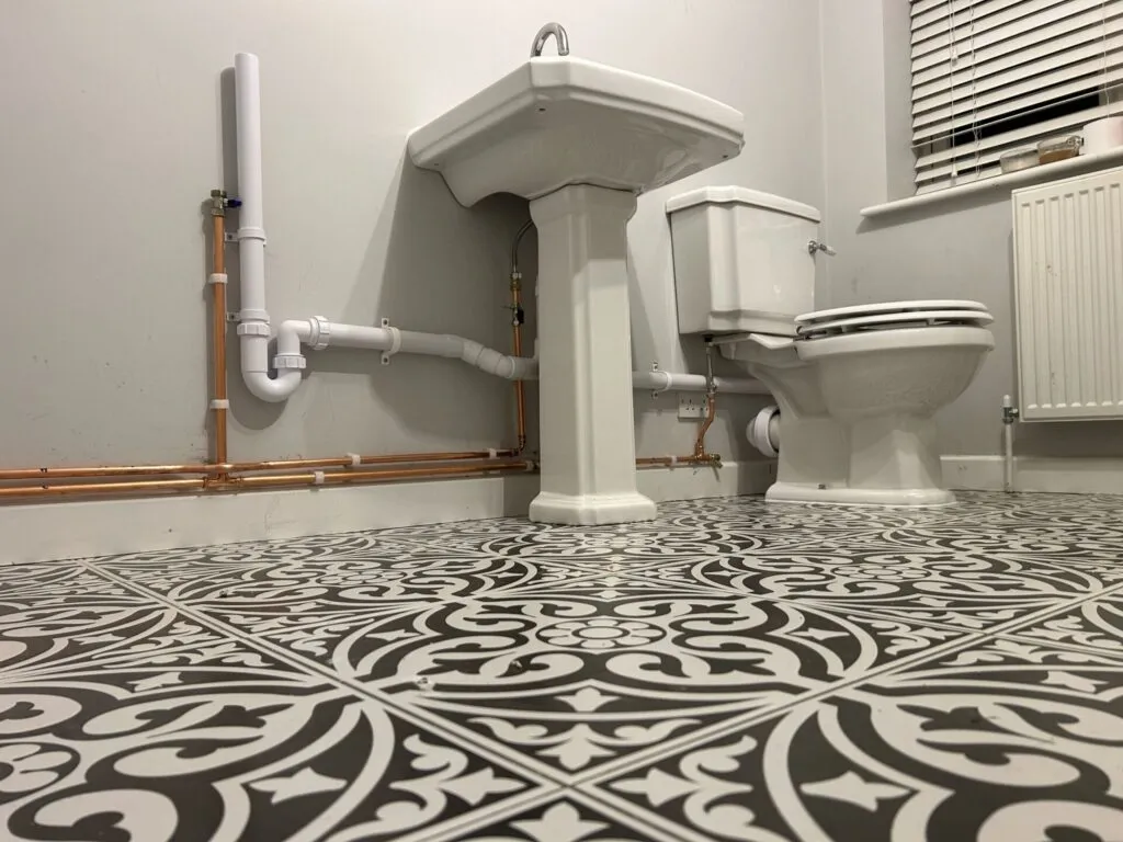 bathroom-plumbin-3g-rickmansworth