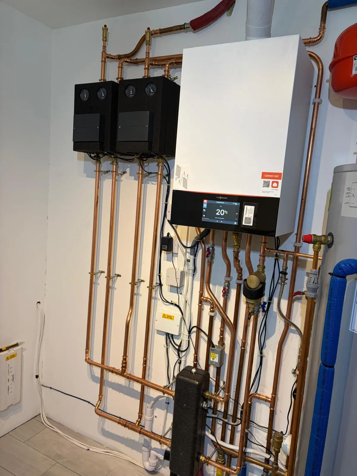 Viessmann 200-w System - Weather compensated, hot water priority, 2 Viessmann divicons heating circuits with mixers. Install Watford